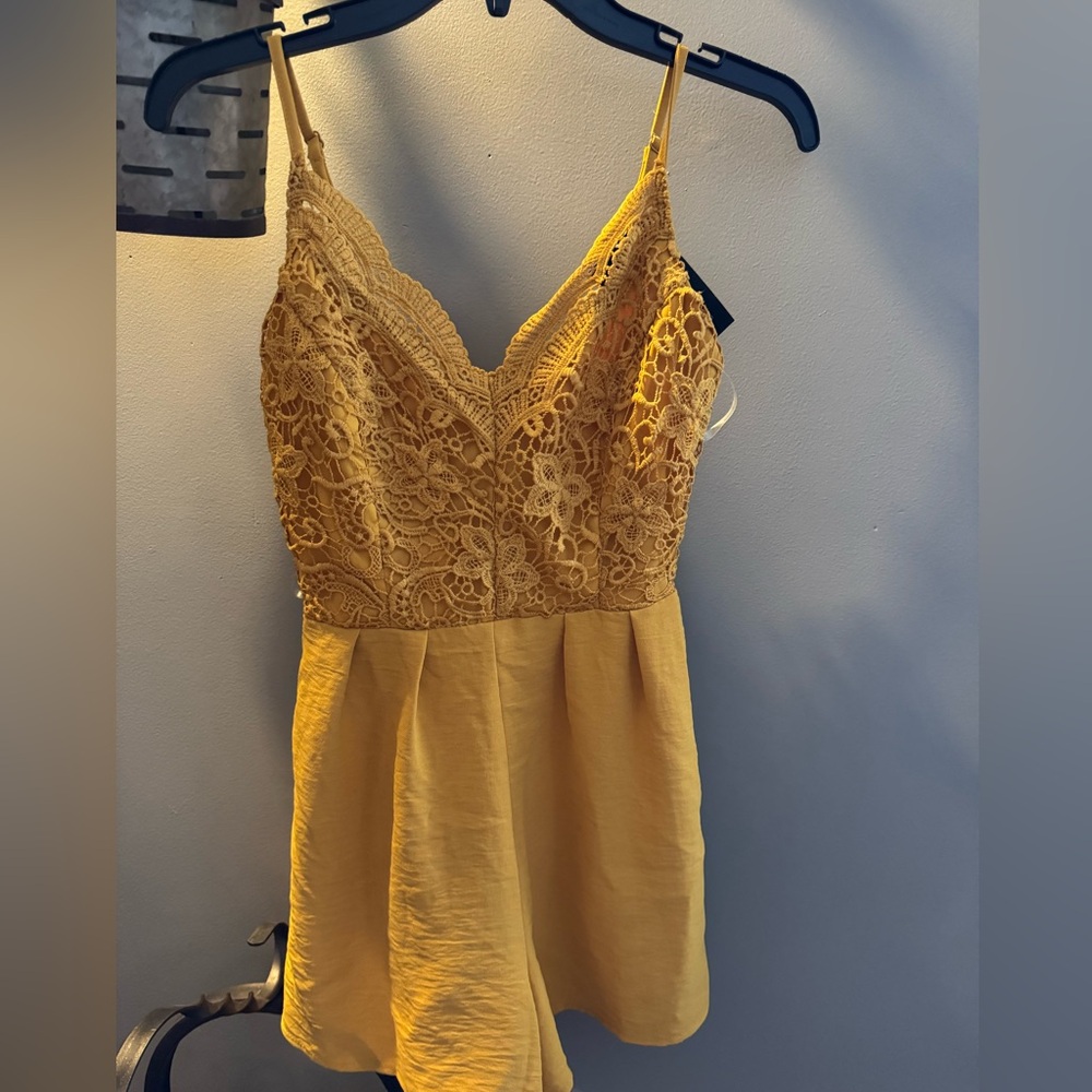 Fashion nova romper